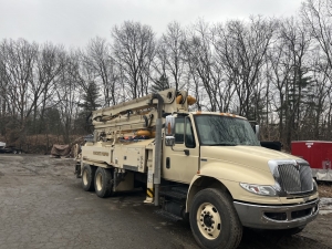 CLASS B with 4D HOISTING DRIVER/OPERATOR